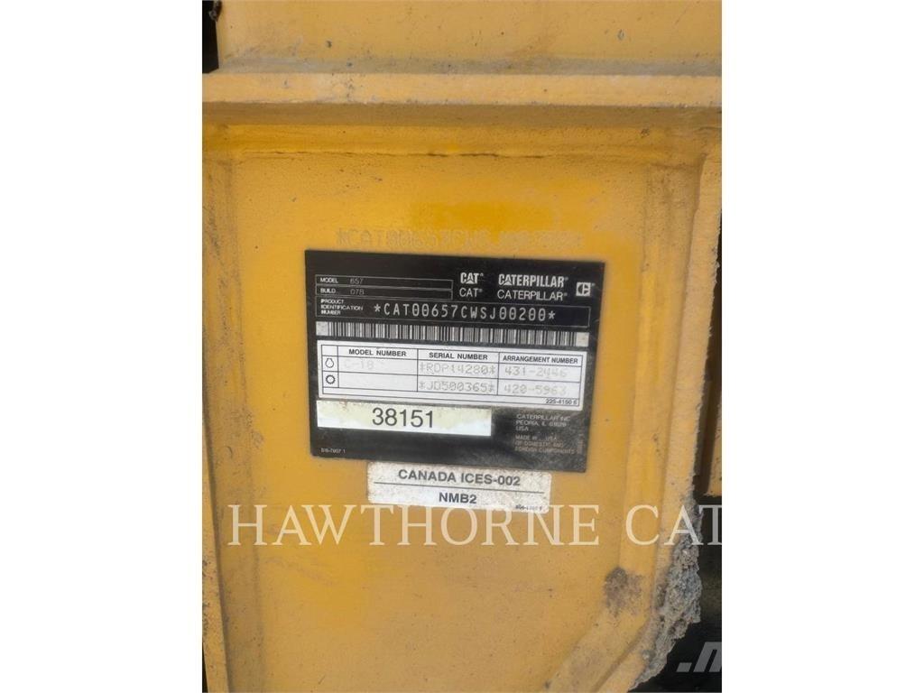 CAT 657 铲运机