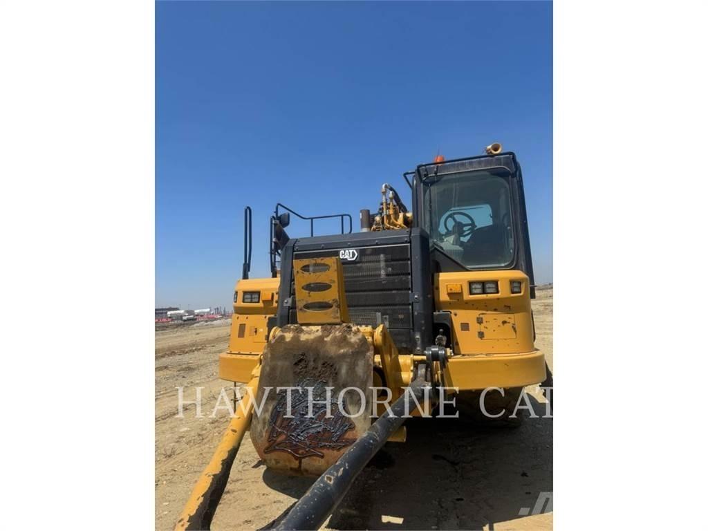 CAT 657 铲运机