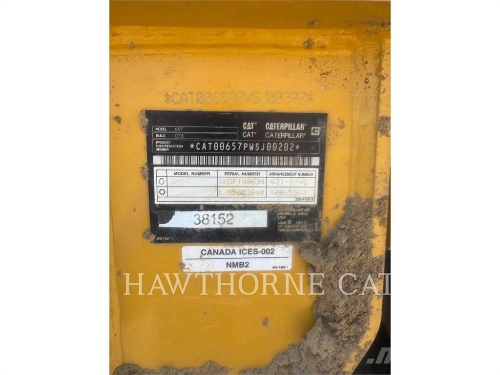CAT 657 铲运机