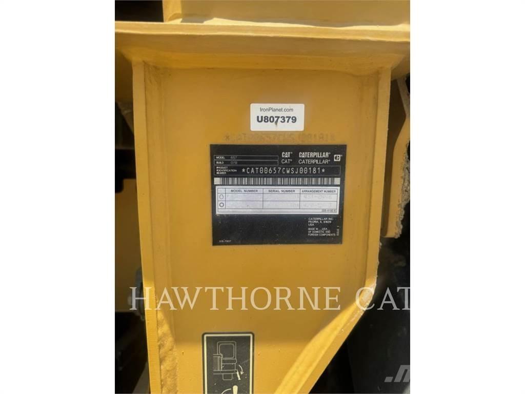 CAT 657 铲运机