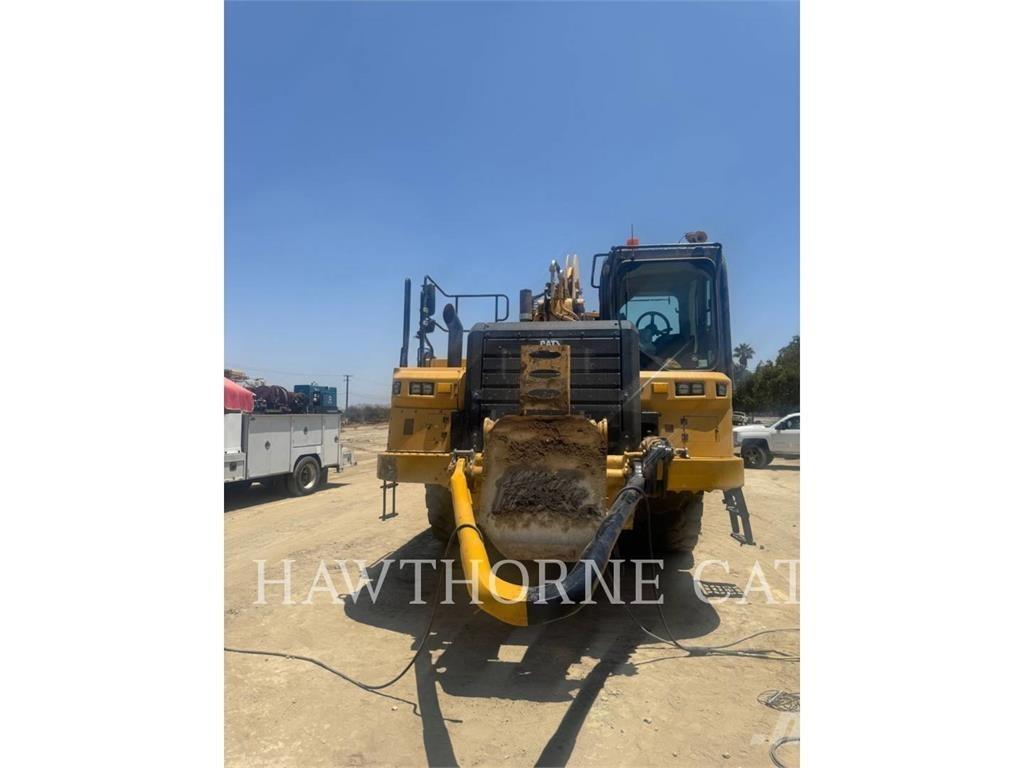 CAT 657 铲运机