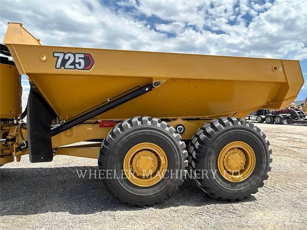 CAT 725 铰接式自卸车