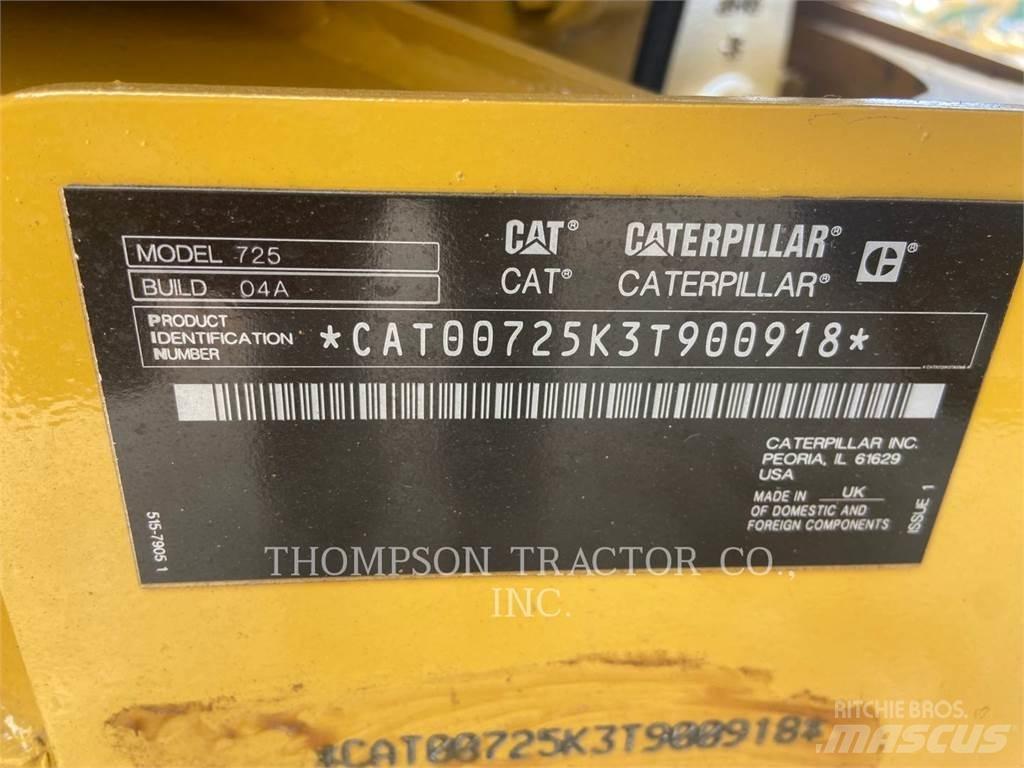 CAT 725 铰接式自卸车