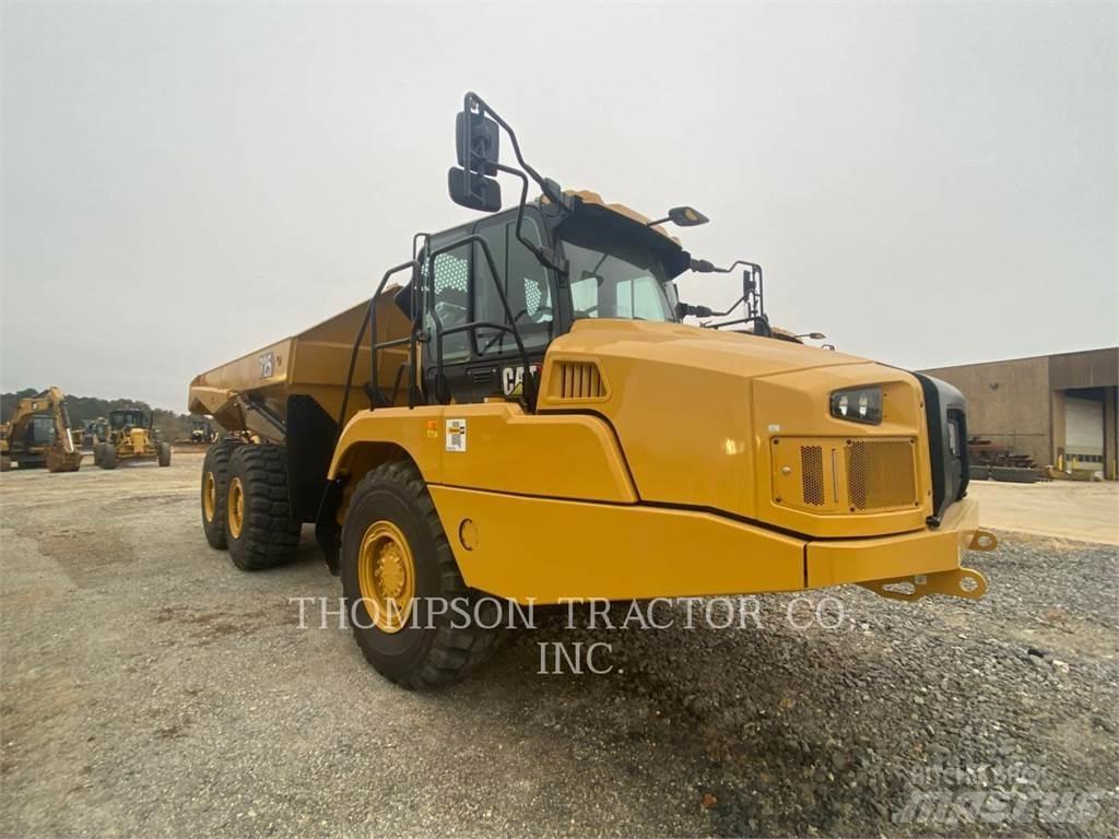CAT 725 铰接式自卸车