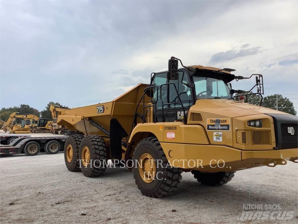 CAT 725 铰接式自卸车
