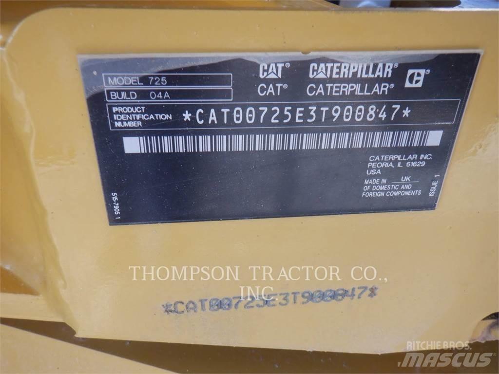 CAT 725 铰接式自卸车