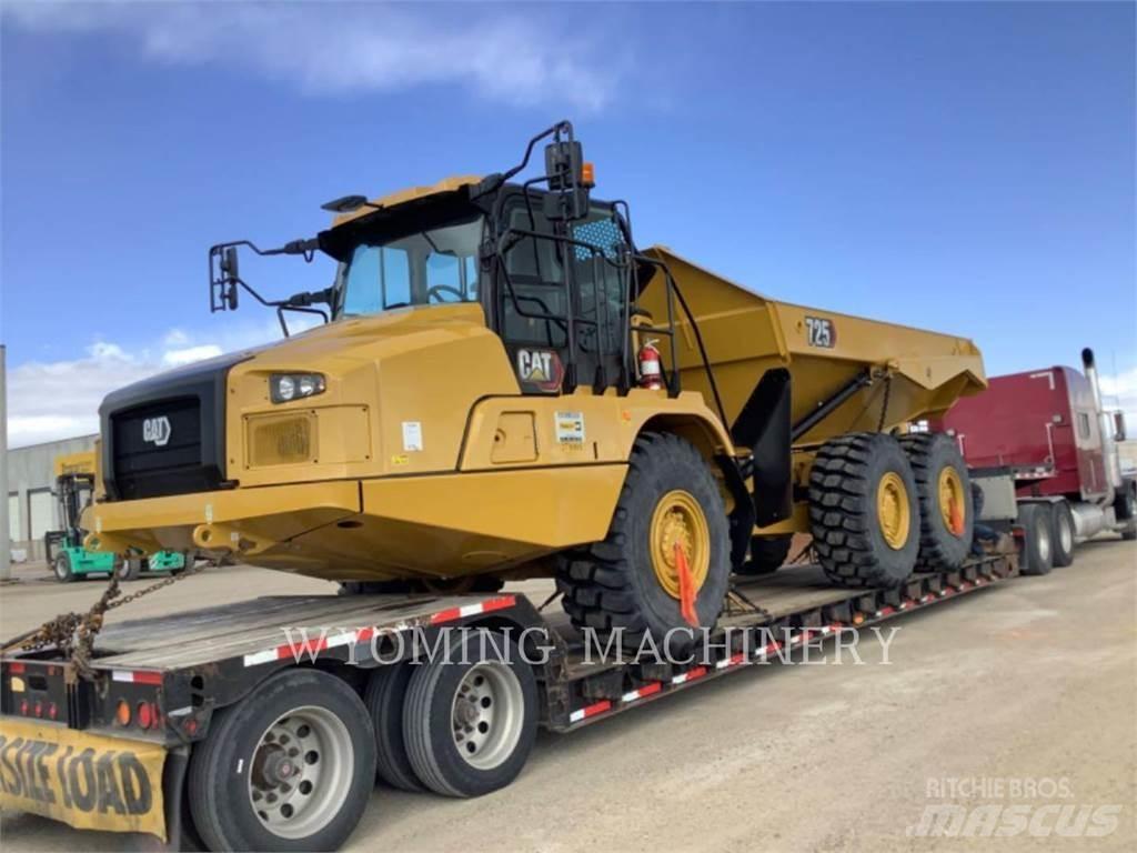 CAT 725 铰接式自卸车