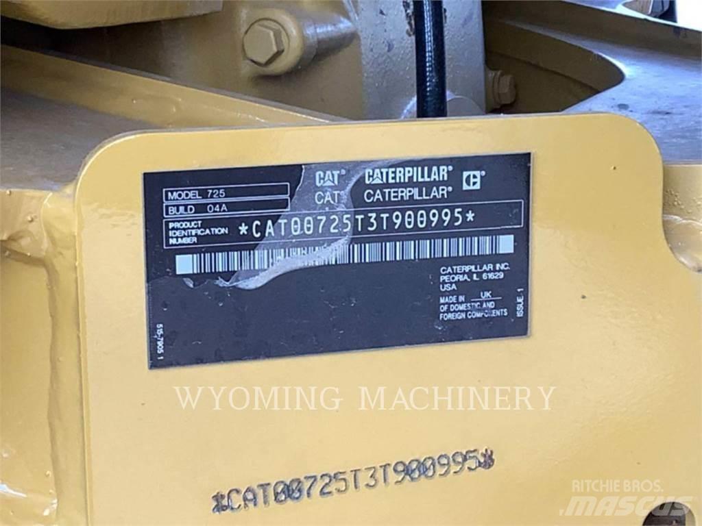 CAT 725 铰接式自卸车