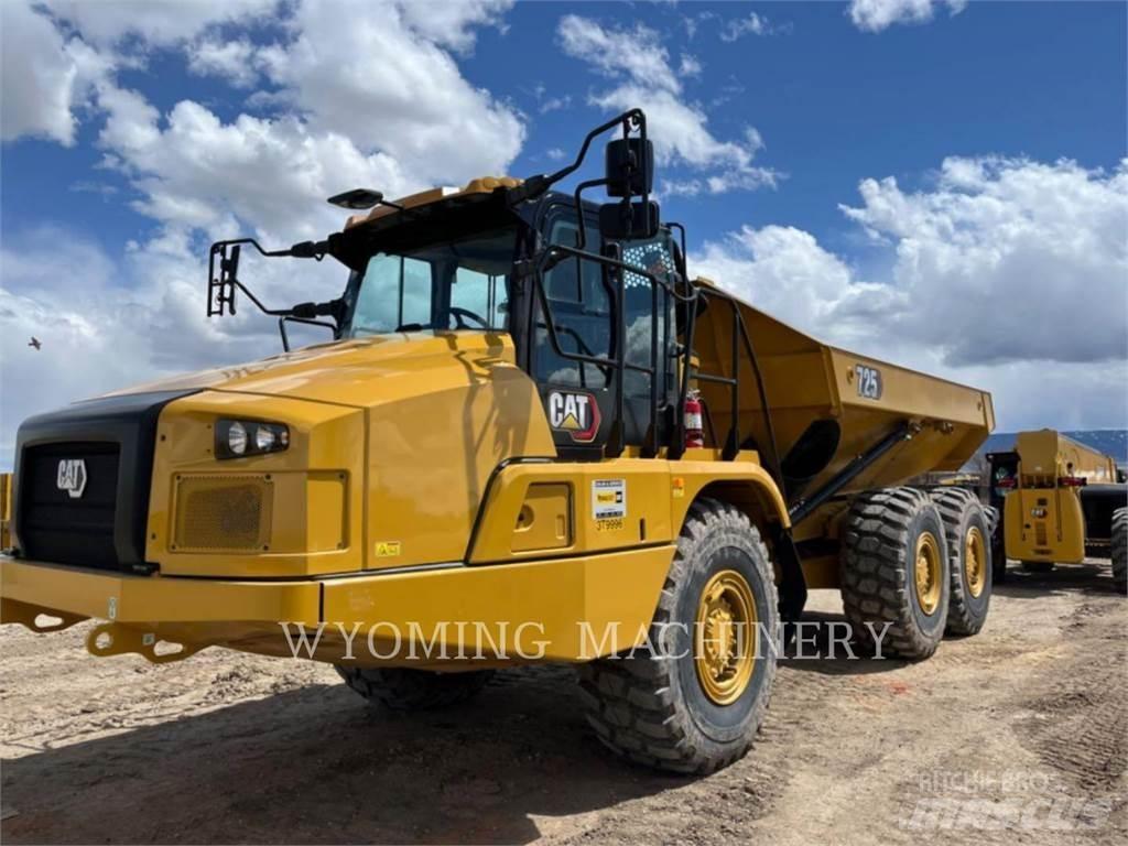 CAT 725 铰接式自卸车