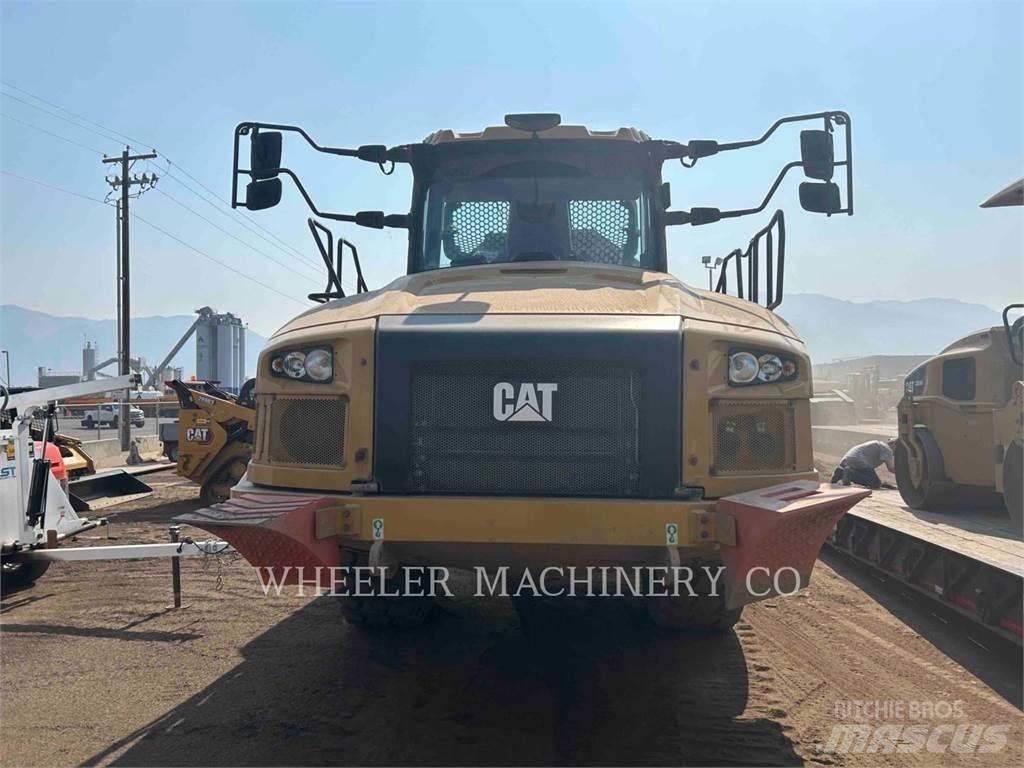 CAT 725 铰接式自卸车