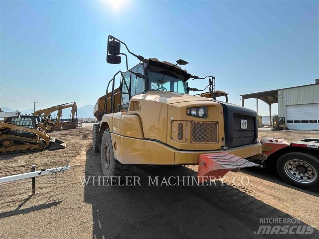 CAT 725 铰接式自卸车