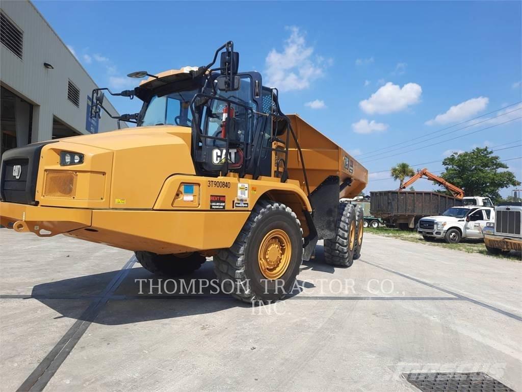 CAT 725 铰接式自卸车