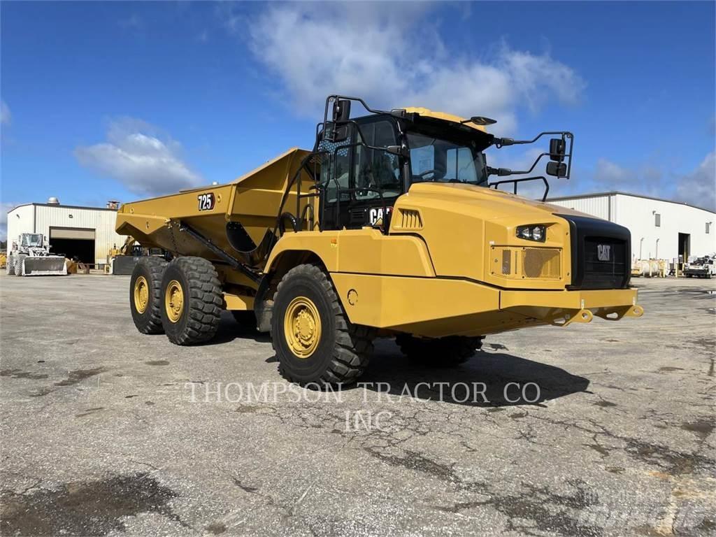 CAT 725 铰接式自卸车