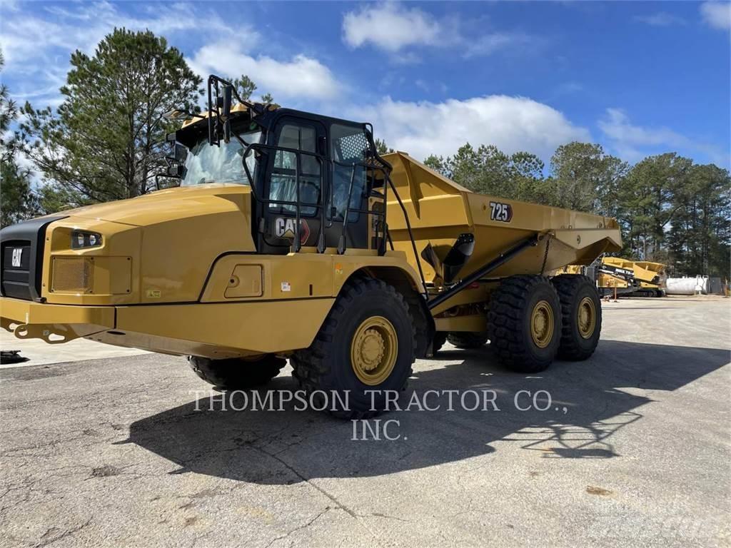 CAT 725 铰接式自卸车