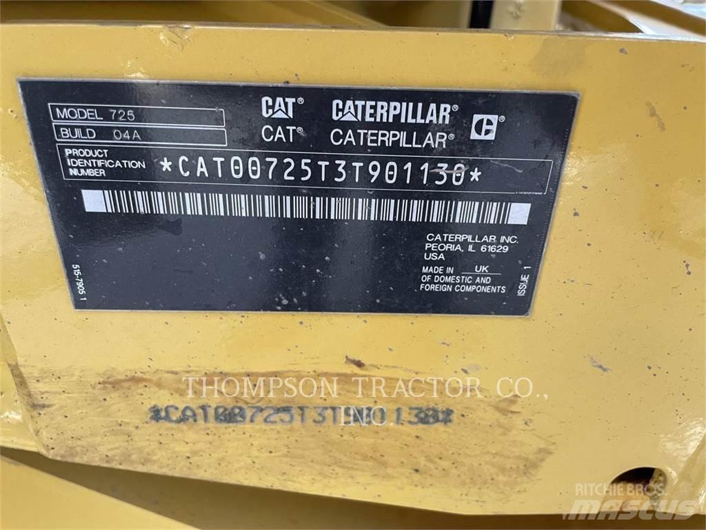 CAT 725 铰接式自卸车