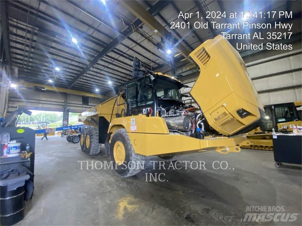 CAT 725 铰接式自卸车