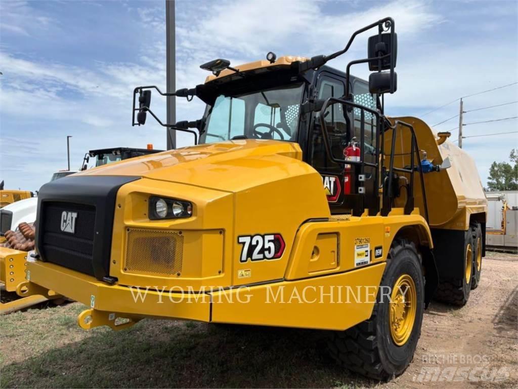 CAT 725 铰接式自卸车
