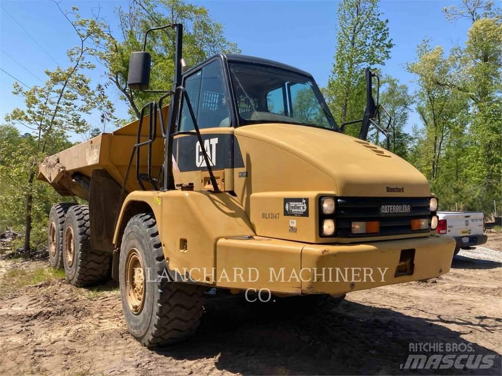 CAT 725 铰接式自卸车