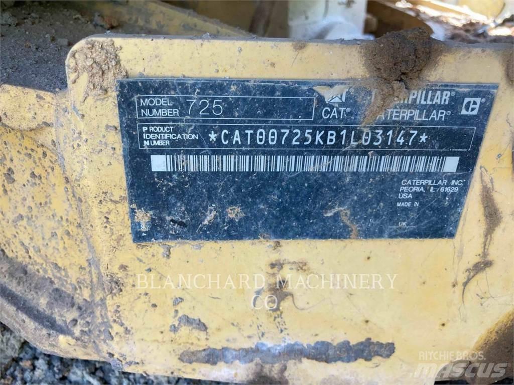 CAT 725 铰接式自卸车
