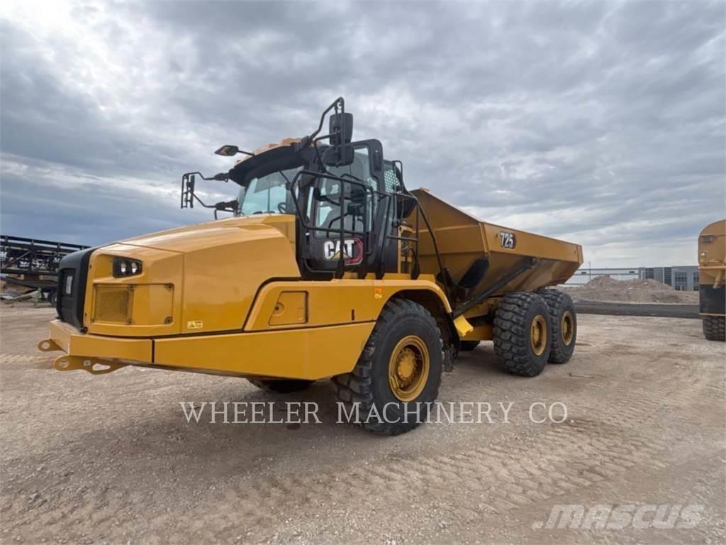 CAT 725 铰接式自卸车