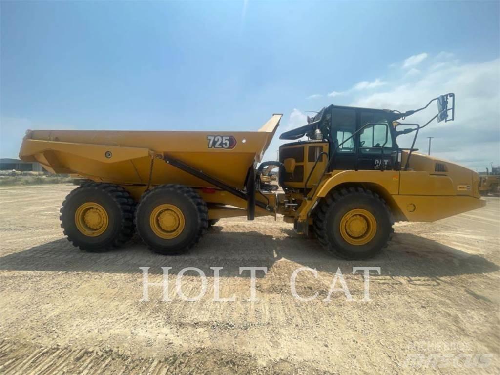 CAT 725 铰接式自卸车