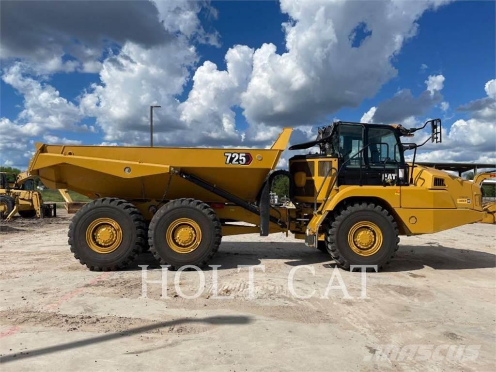 CAT 725 铰接式自卸车