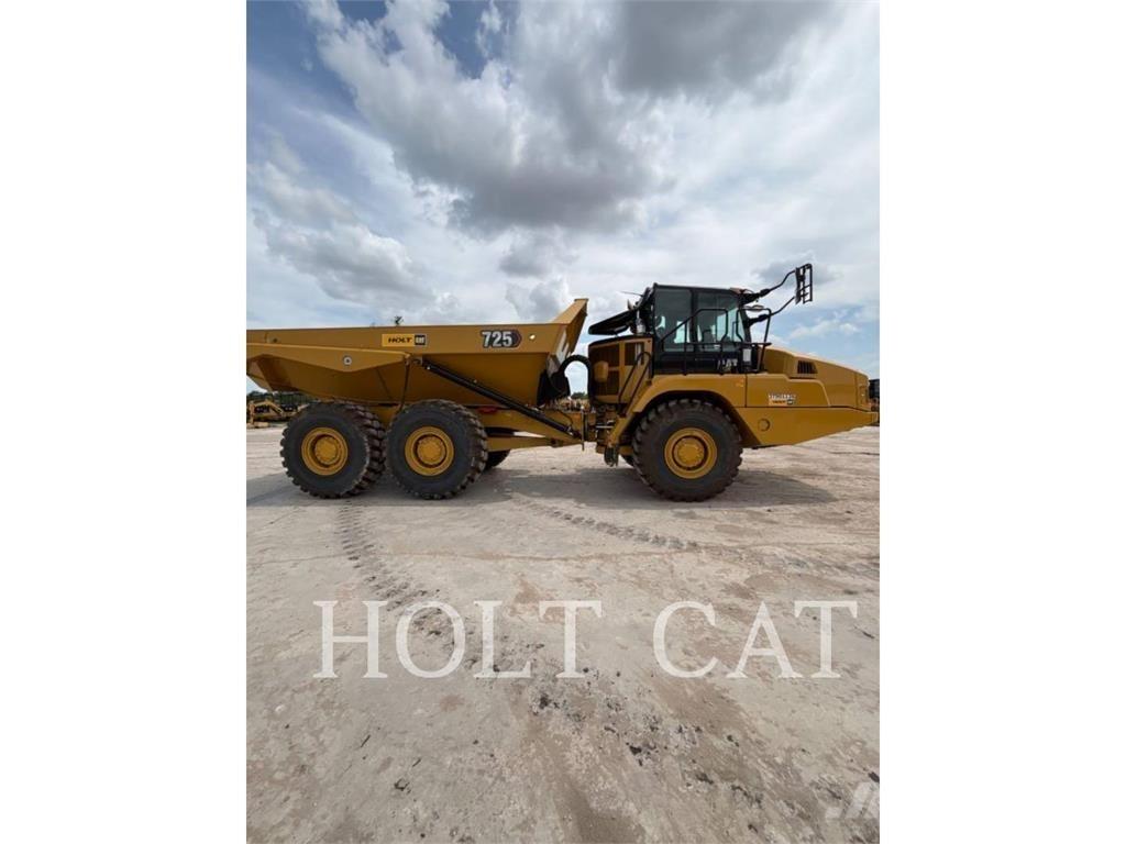 CAT 725 铰接式自卸车