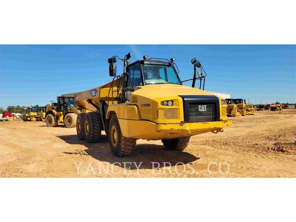 CAT 725 WT 铰接式自卸车