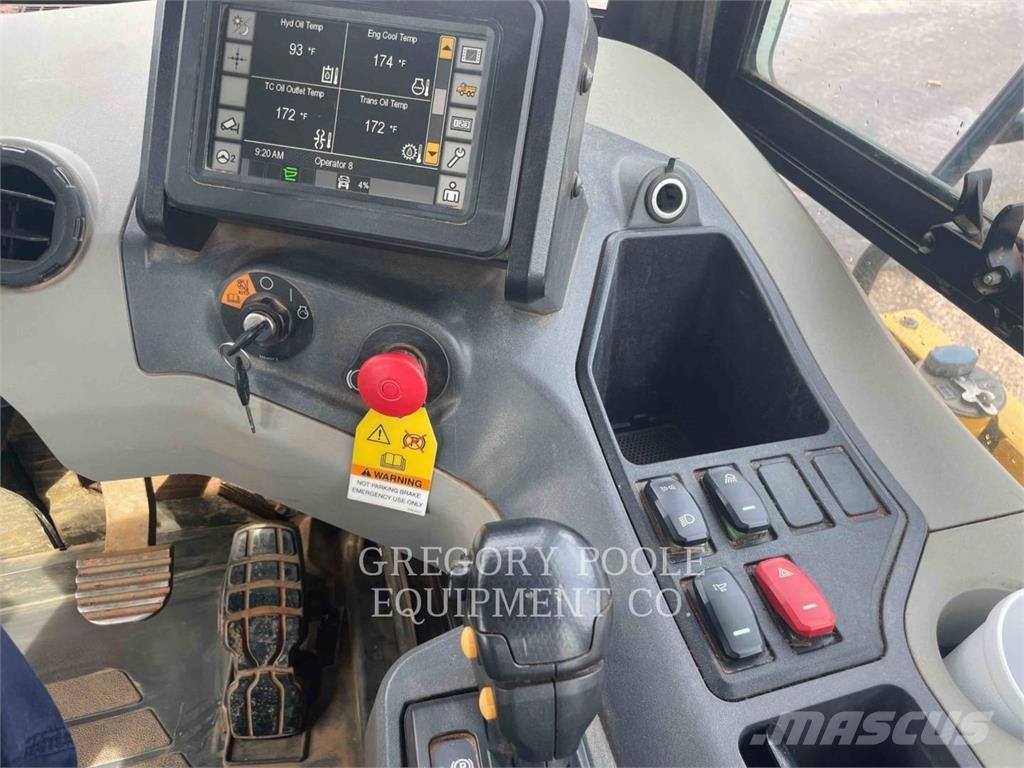 CAT 72504 铰接式自卸车