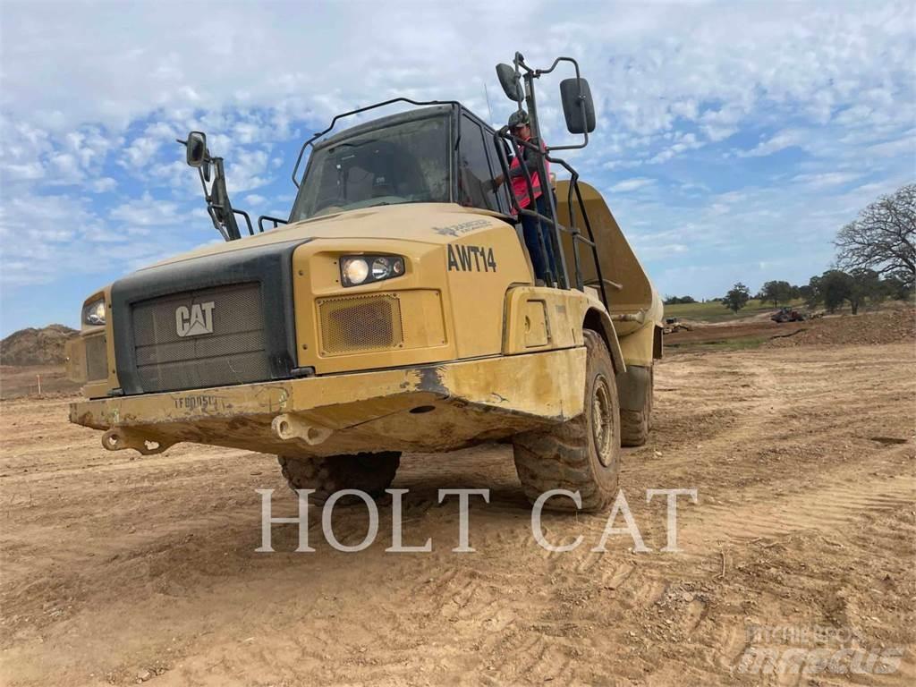 CAT 725C 铰接式自卸车