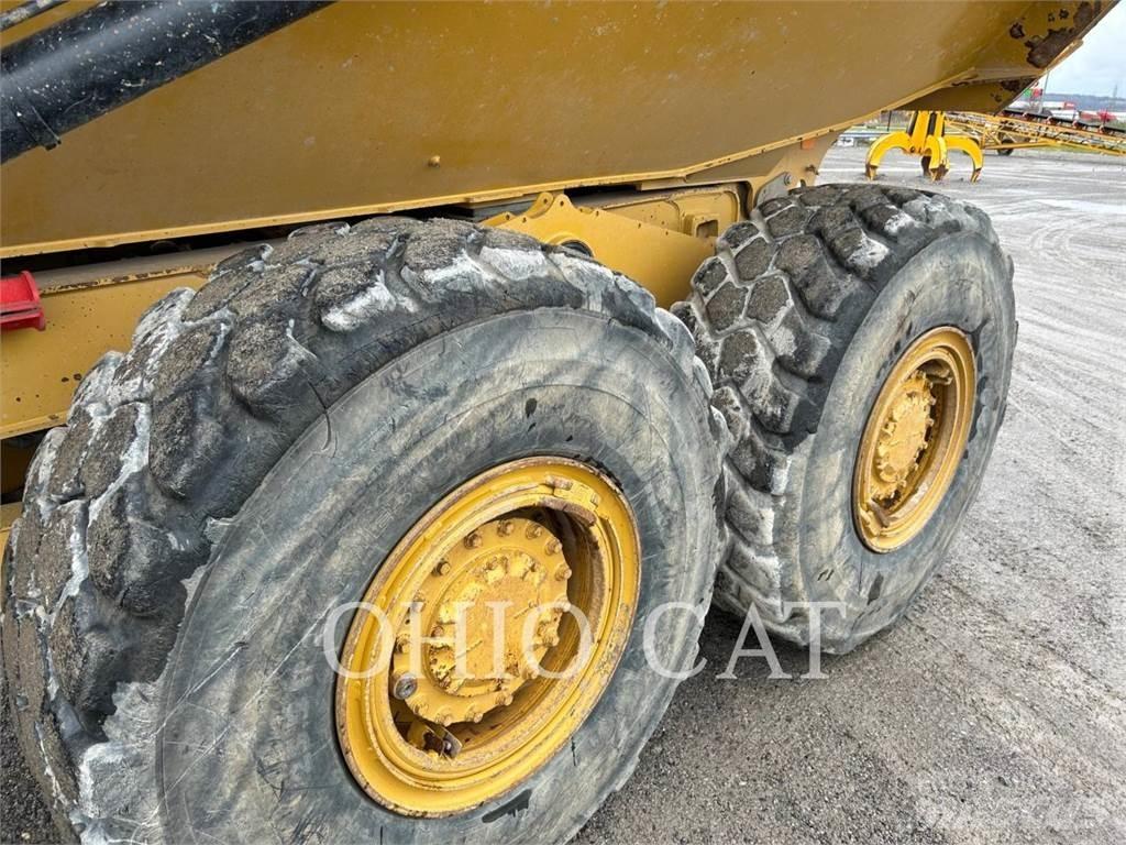 CAT 725C 铰接式自卸车
