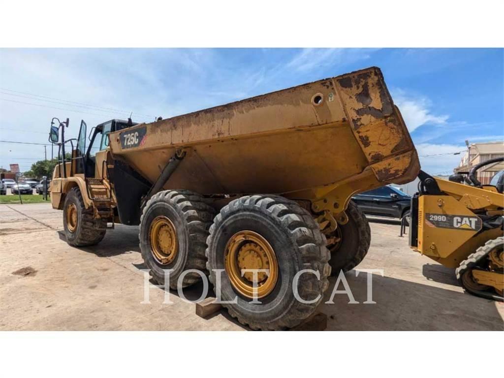 CAT 725C 铰接式自卸车