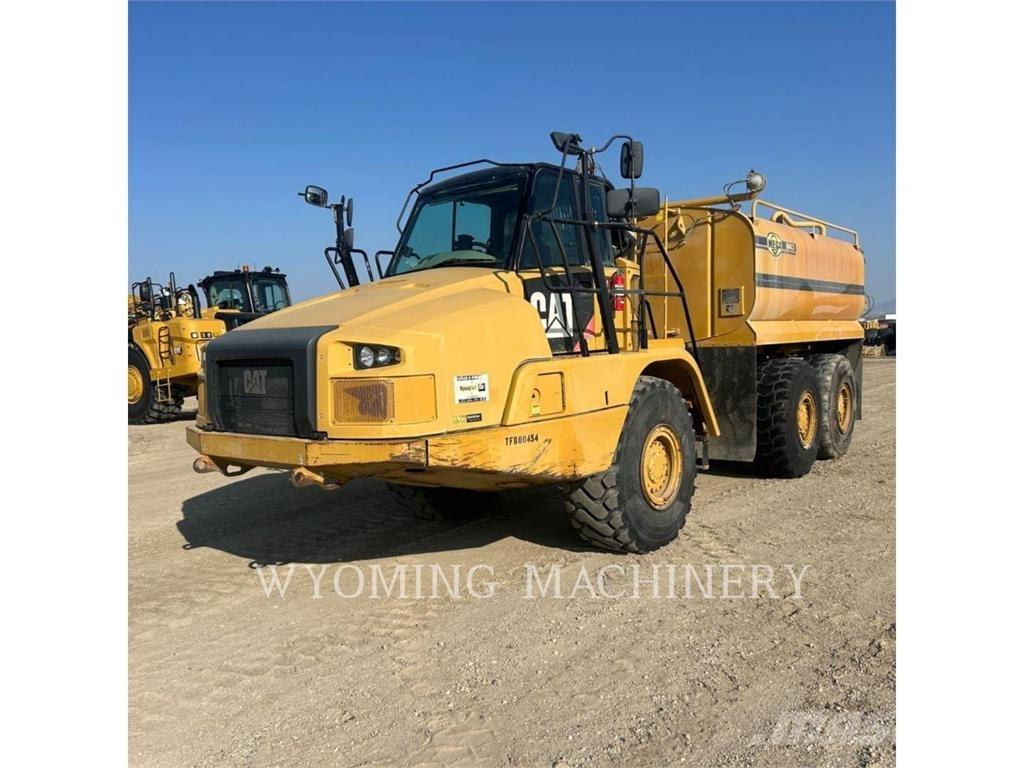 CAT 725C 铰接式自卸车