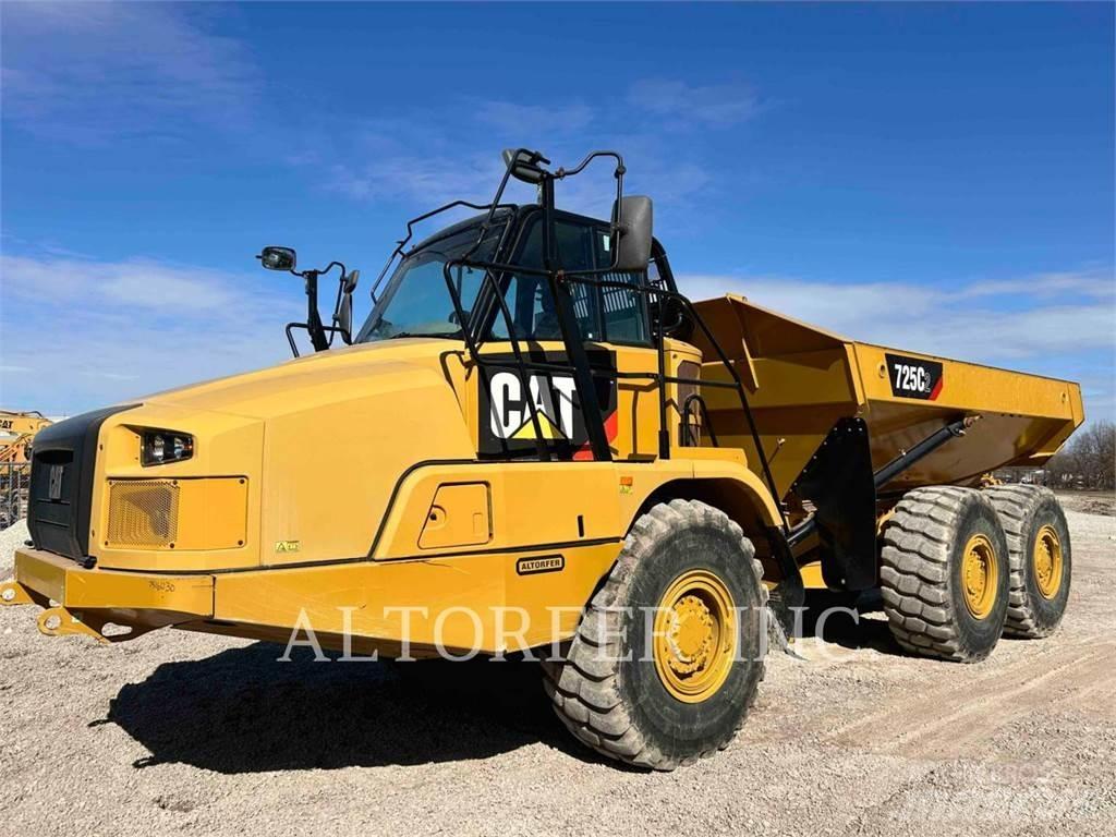 CAT 725C2 铰接式自卸车