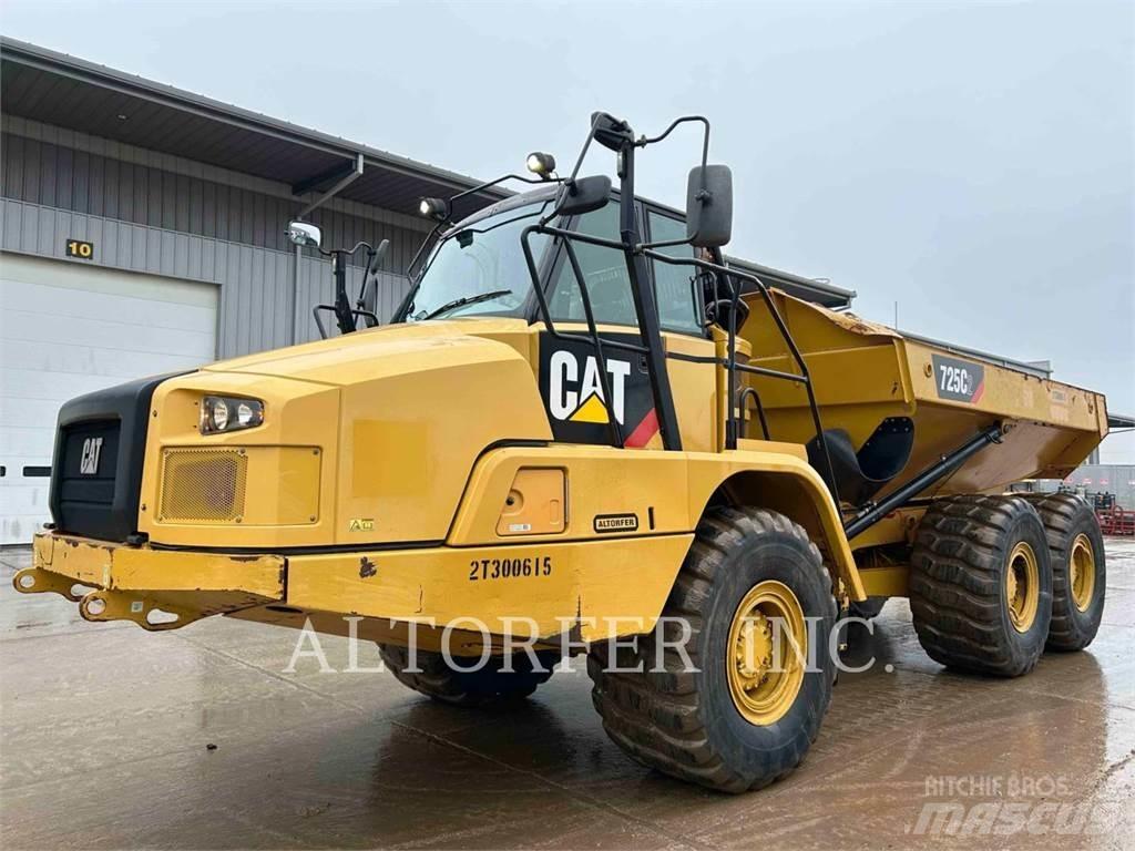 CAT 725C2 铰接式自卸车