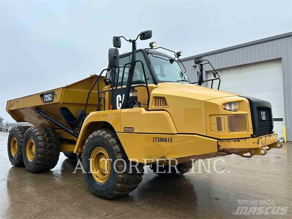 CAT 725C2 铰接式自卸车