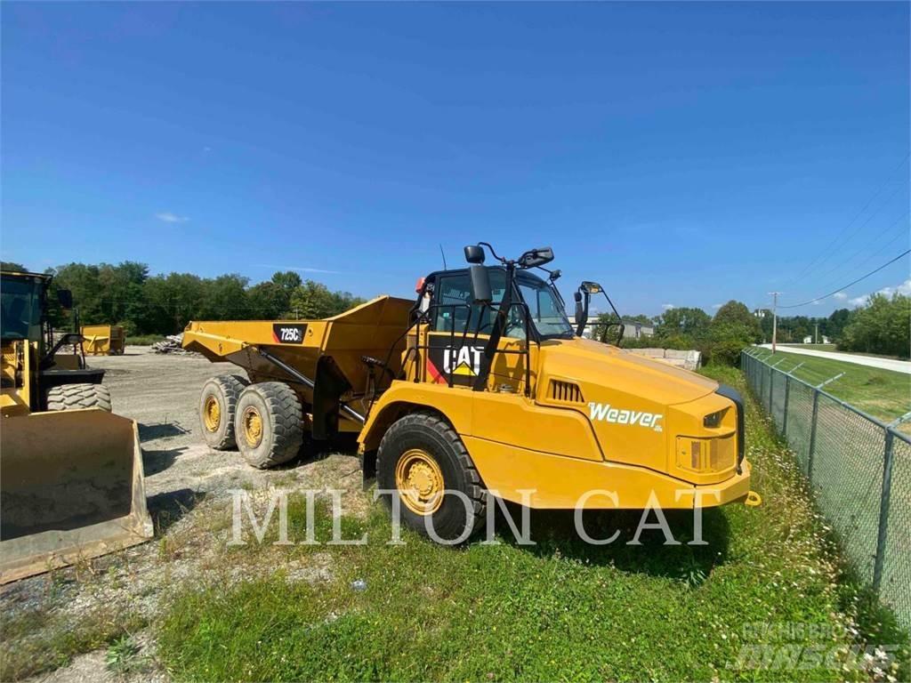 CAT 725C2 铰接式自卸车