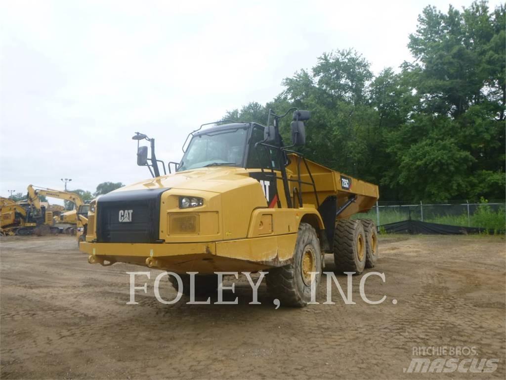 CAT 725C2 铰接式自卸车