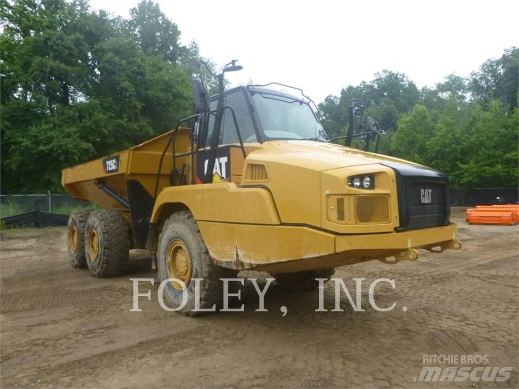 CAT 725C2 铰接式自卸车