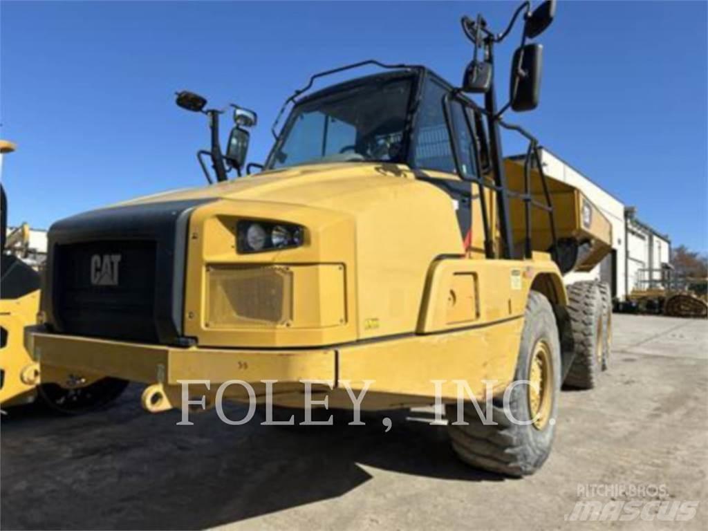 CAT 725C2 铰接式自卸车