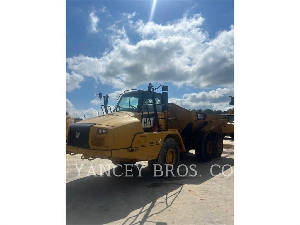 CAT 725C2 铰接式自卸车