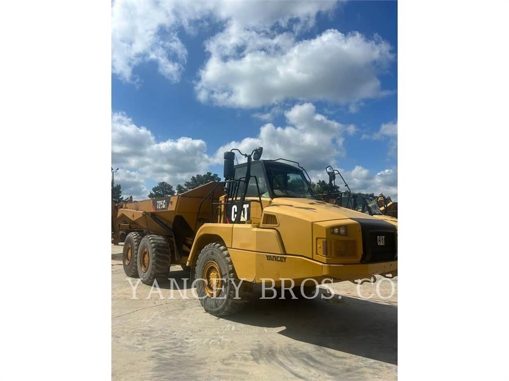 CAT 725C2 铰接式自卸车