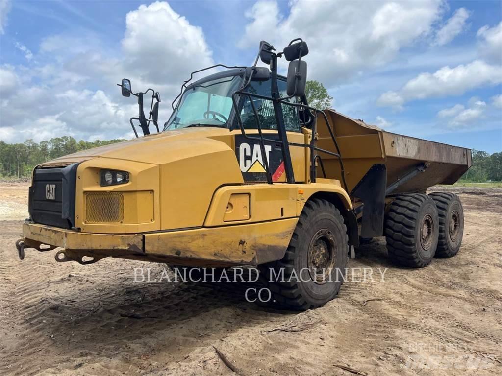 CAT 725C2 铰接式自卸车