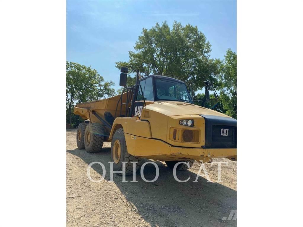 CAT 725C2 铰接式自卸车