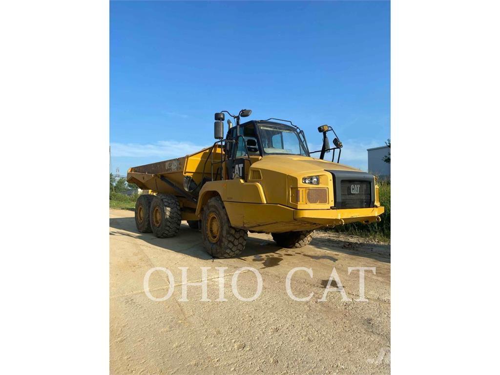 CAT 725C2 铰接式自卸车