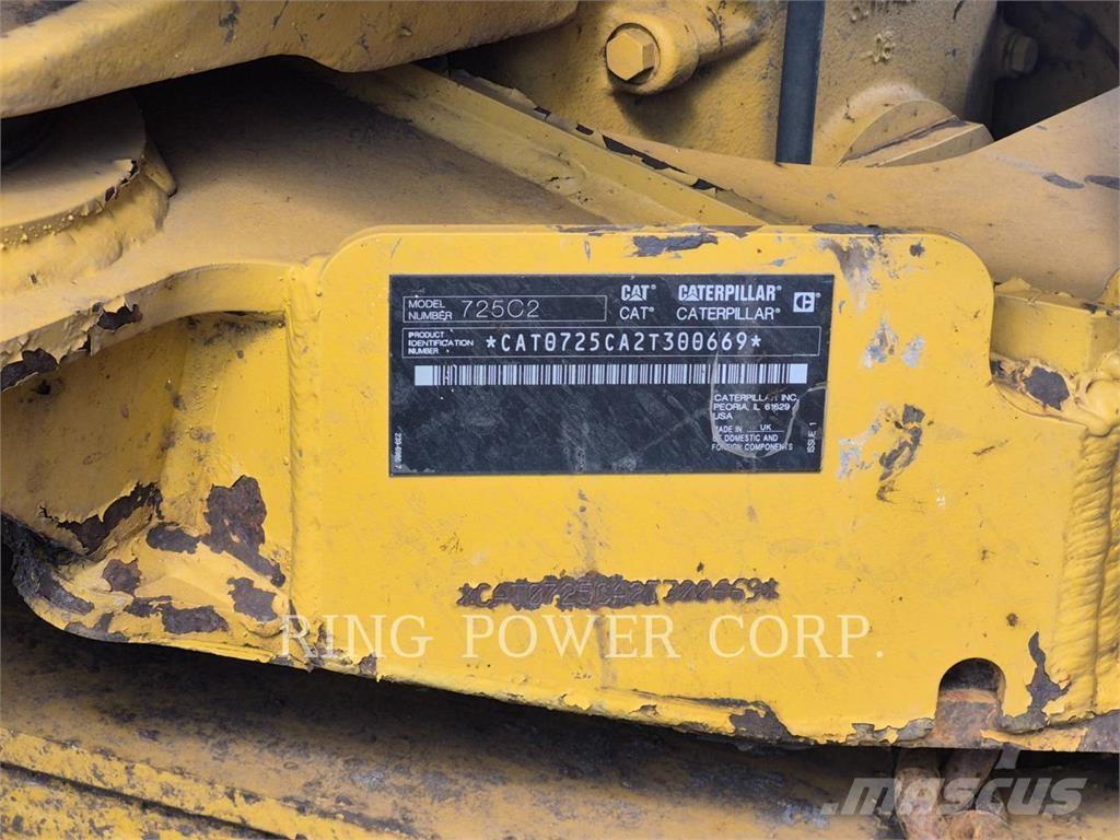 CAT 725C2TG 铰接式自卸车