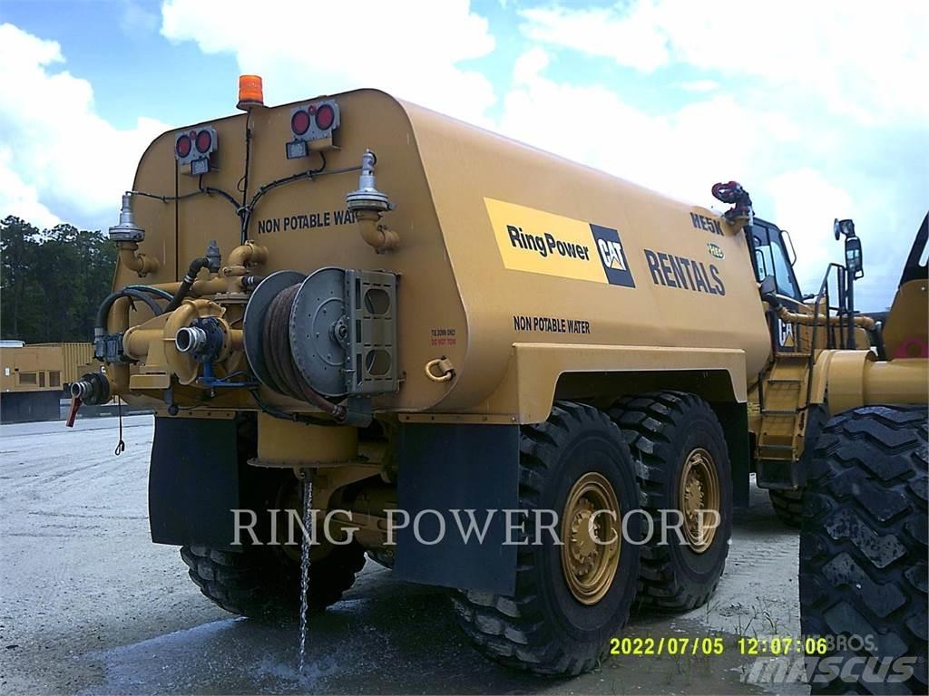 CAT 725C2WW 油罐车