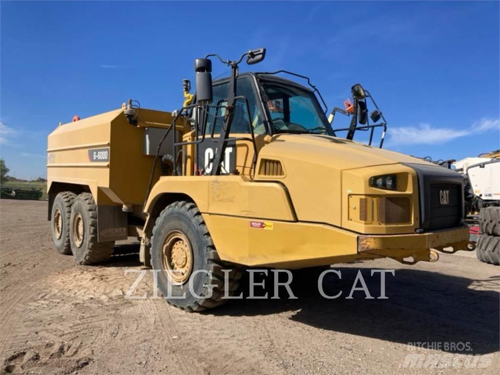 CAT 725CWT 油罐车