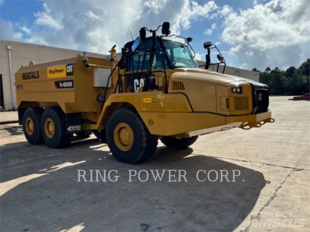 CAT 725CWW 油罐车