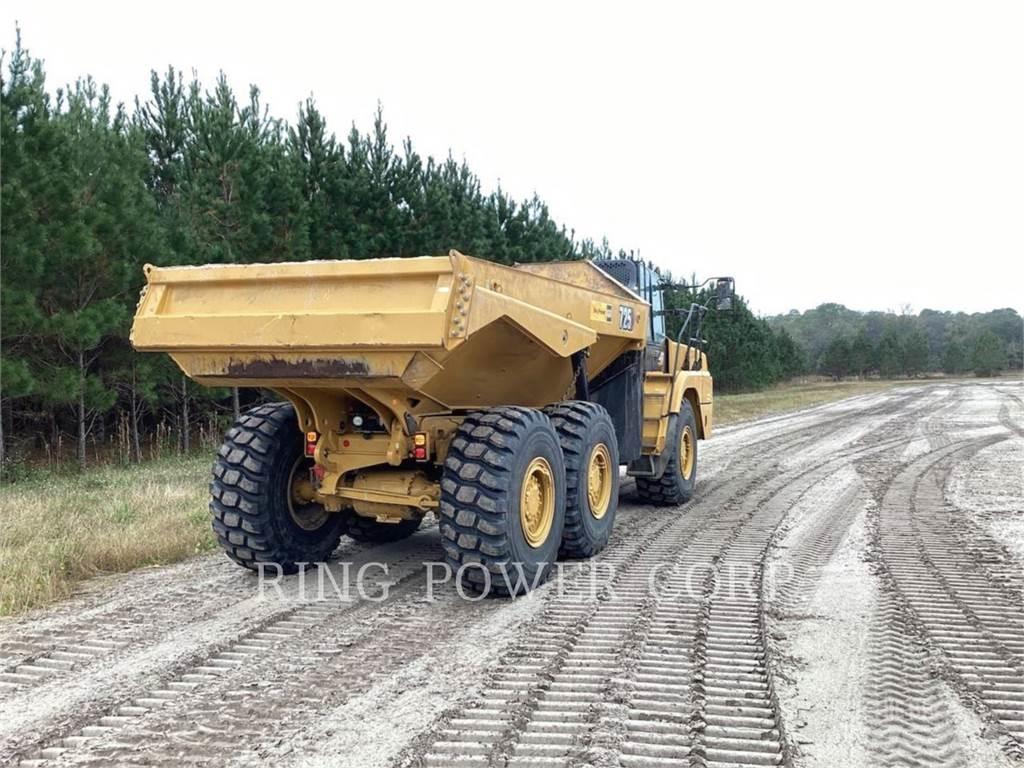 CAT 725TG 铰接式自卸车
